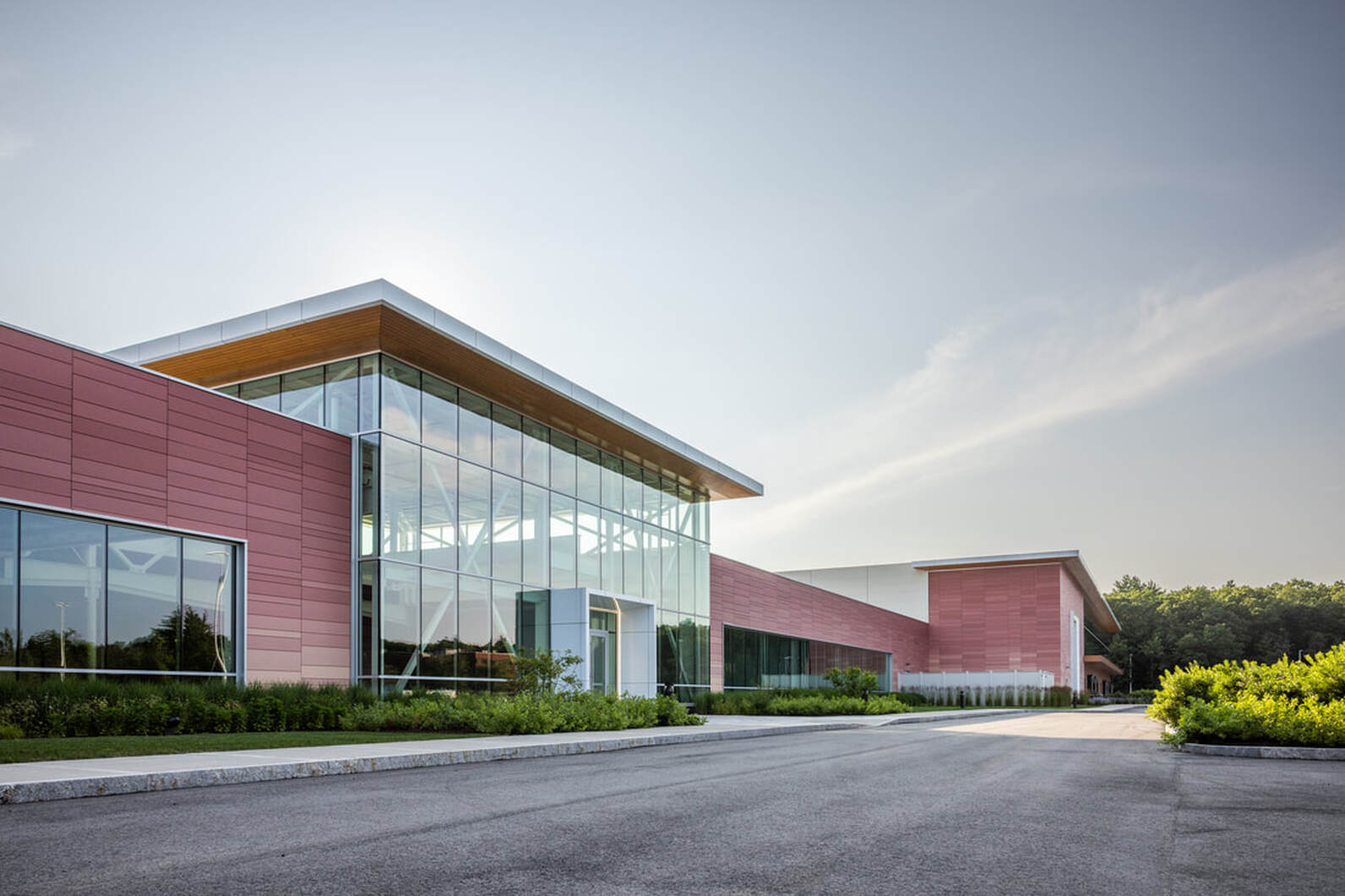 400 Wood Road detail