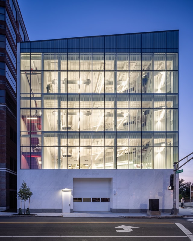 30 Hampshire — detail 1